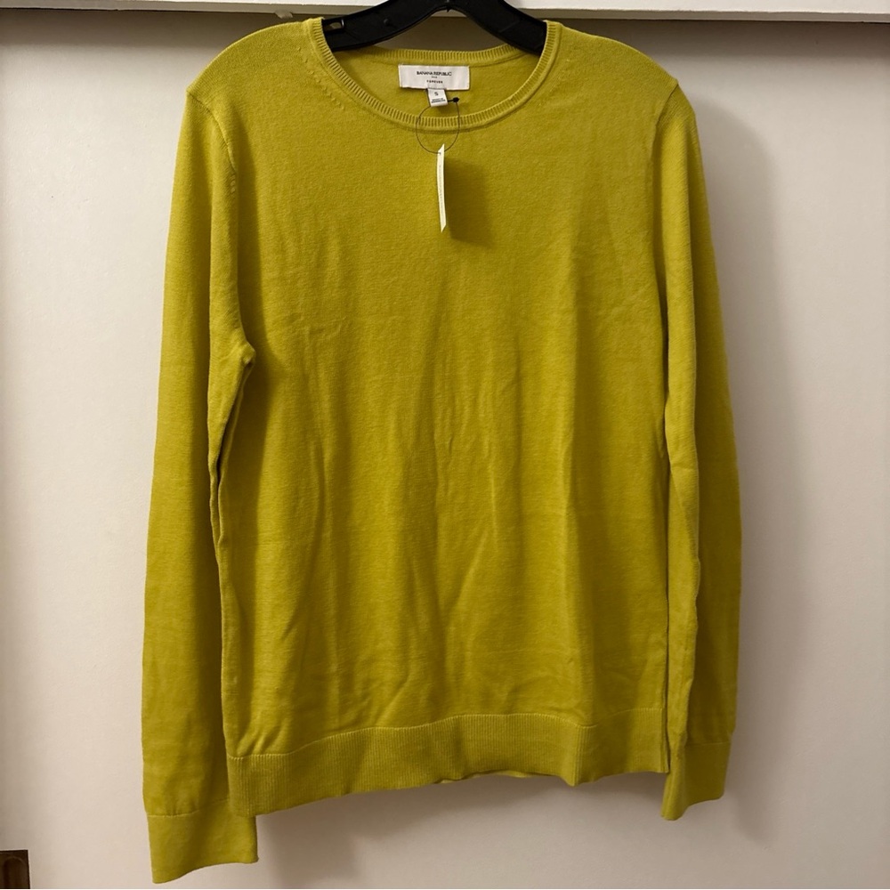 NEW Banana Republic 
Forever Crew Neck Sweater GL
Yellow - Picture 4 of 7